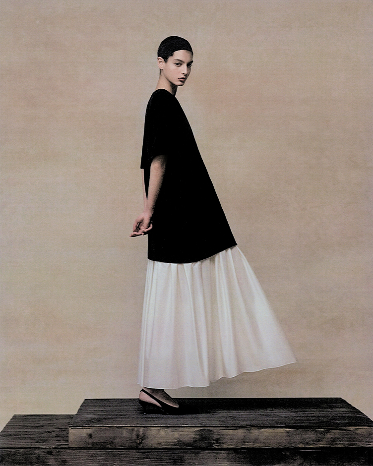 ARIA 黑白撞色连衣裙